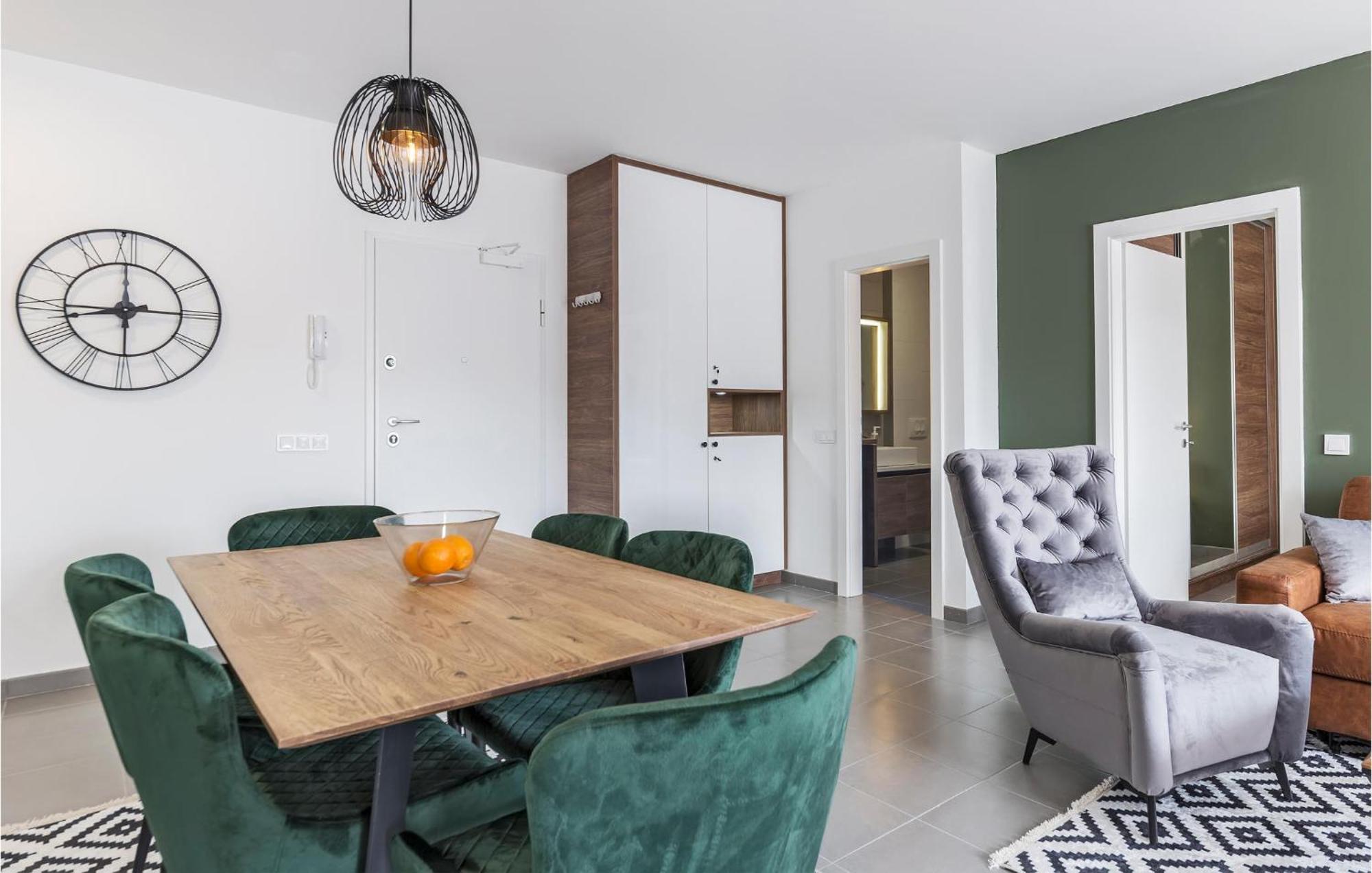 Amazing Apartment In Premantura With Kitchen Екстер'єр фото